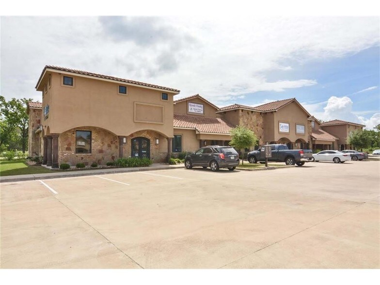 More Photos Of 815 W Hwy 71, Bastrop Medical For Lease