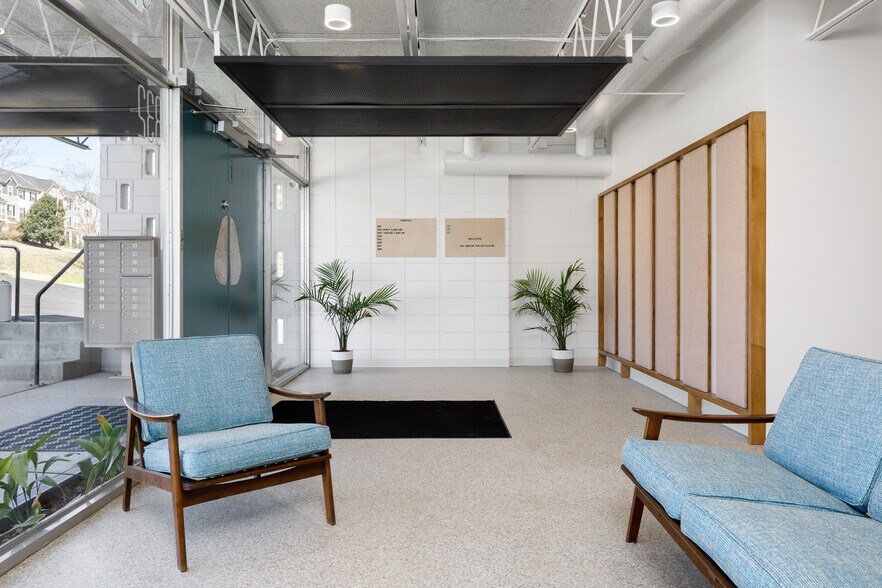 More Photos Of 832 Wade Hampton, Greenville Office For Lease