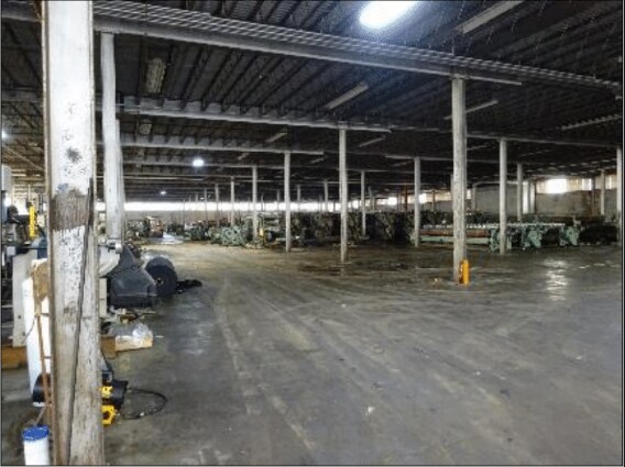 More Photos Of 144 Parkview St, Westminster Distribution For Sale