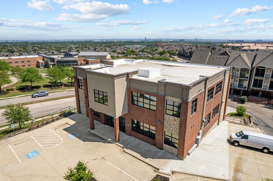 More Photos Of 840 Ranchview Dr, Irving Medical For Sale