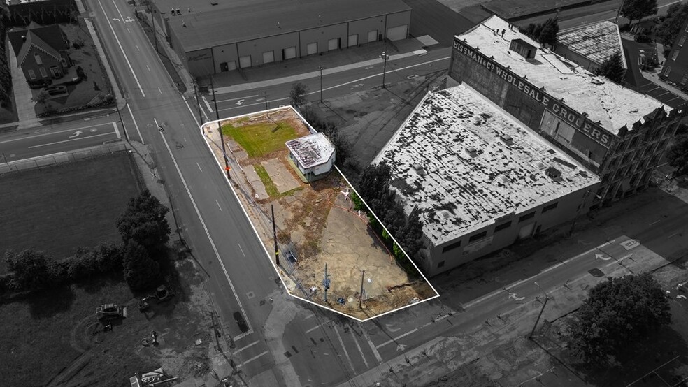 More Photos Of 16 W 5th St, Mansfield Freestanding For Sale