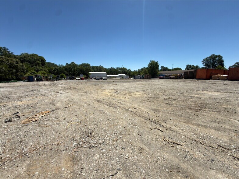 More Photos Of 232 W Pearl St, Jonesboro Industrial For Sale