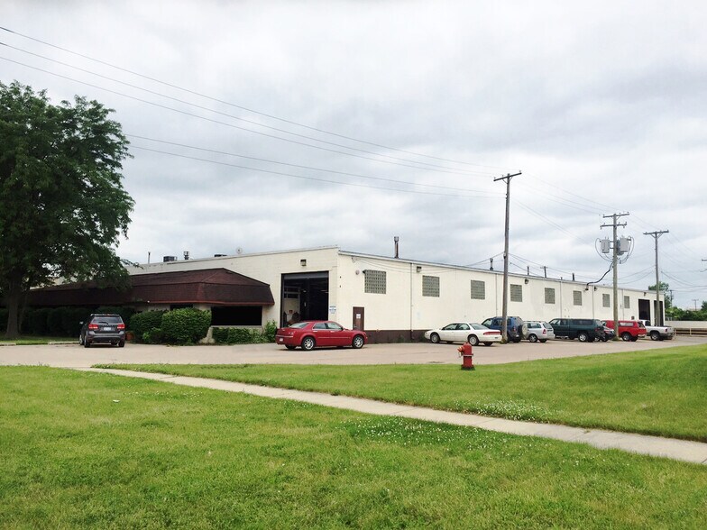More Photos Of 1419 John R Rd, Troy Manufacturing For Sale