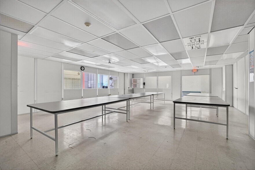 More Photos Of 74 Brookside Ave, Chester General Retail For Lease