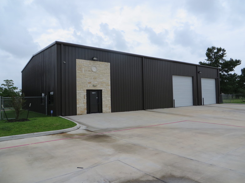 Primary Photo Of 10011 Windfern Rd, Houston Warehouse For Lease