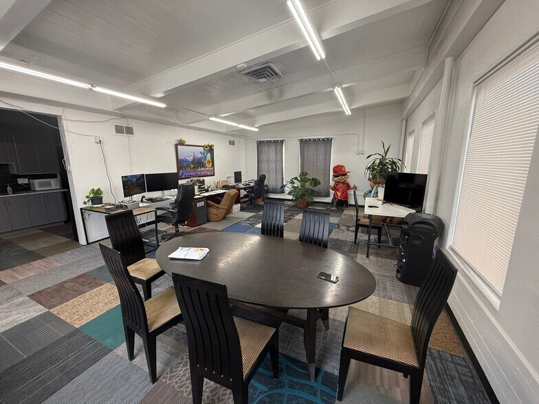 More Photos Of 220 E William St, Carson City Auto Repair For Sale