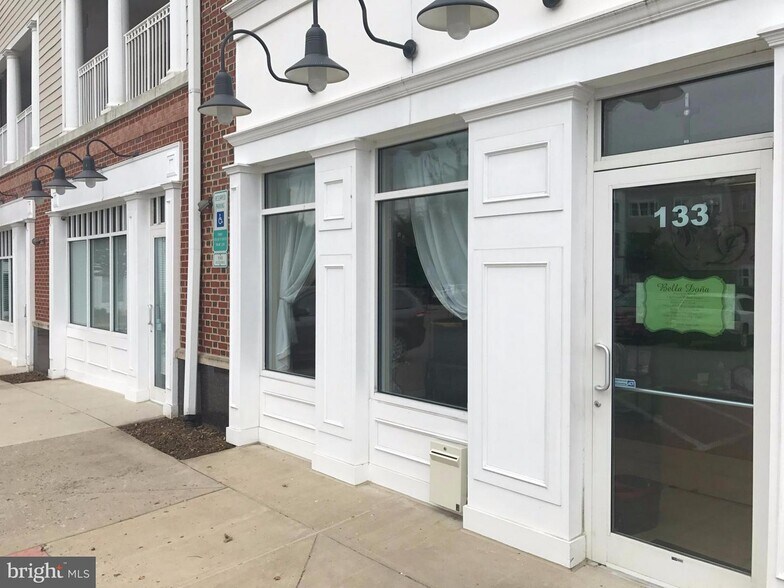 More Photos Of 13895 Hedgewood Dr, Woodbridge Medical For Lease