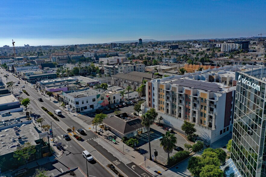 More Photos Of 3152 University Ave, San Diego Restaurant For Lease
