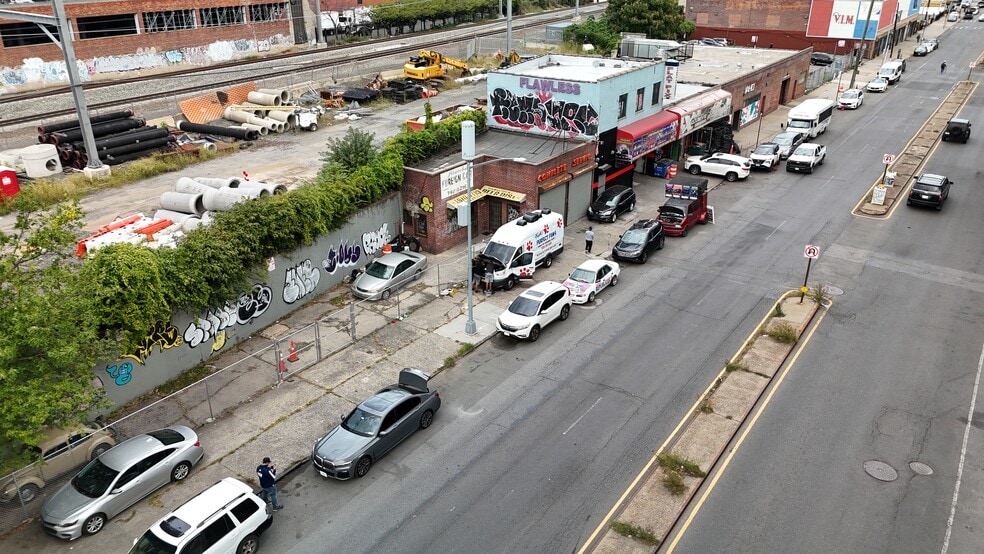 More Photos Of 2175 E Tremont Ave, Bronx Specialty For Sale