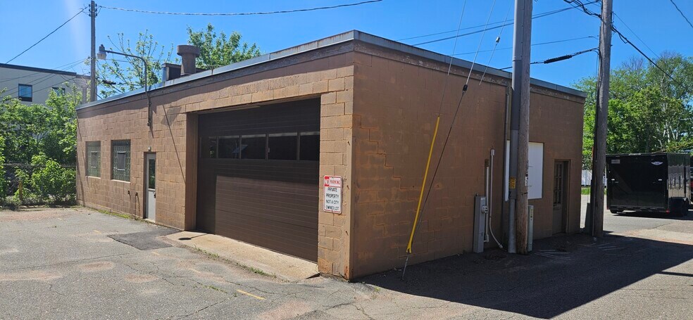 More Photos Of 310 Main St, Mosinee Freestanding For Sale