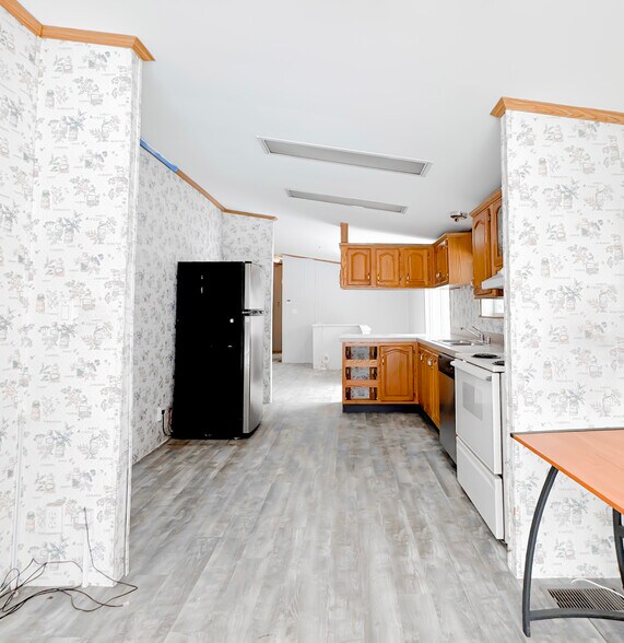 More Photos Of 25 Popes Ln, Danvers Flex For Sale