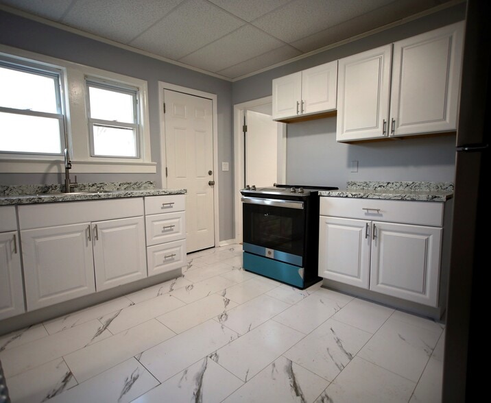More Photos Of 68 Union St, Pittsfield Apartments For Sale