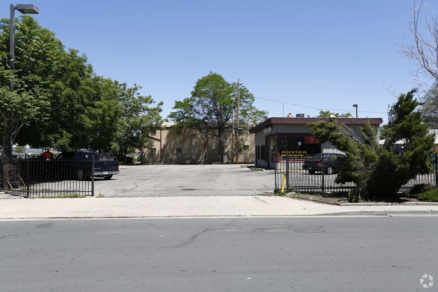 More Photos Of 10800 E Colfax Ave, Aurora Freestanding For Sale