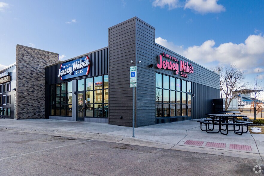 More Photos Of 413 3rd St NW, Great Falls Storefront For Sale