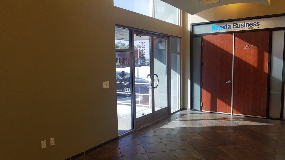More Photos Of 375 N Stephanie St, Henderson Office For Lease