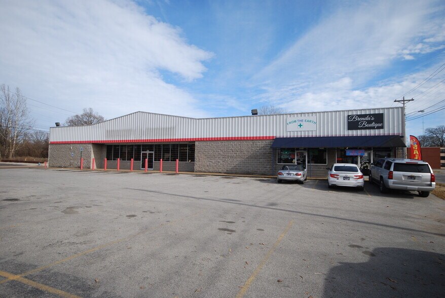 More Photos Of 220-224 N Royal St, Jackson Storefront For Sale