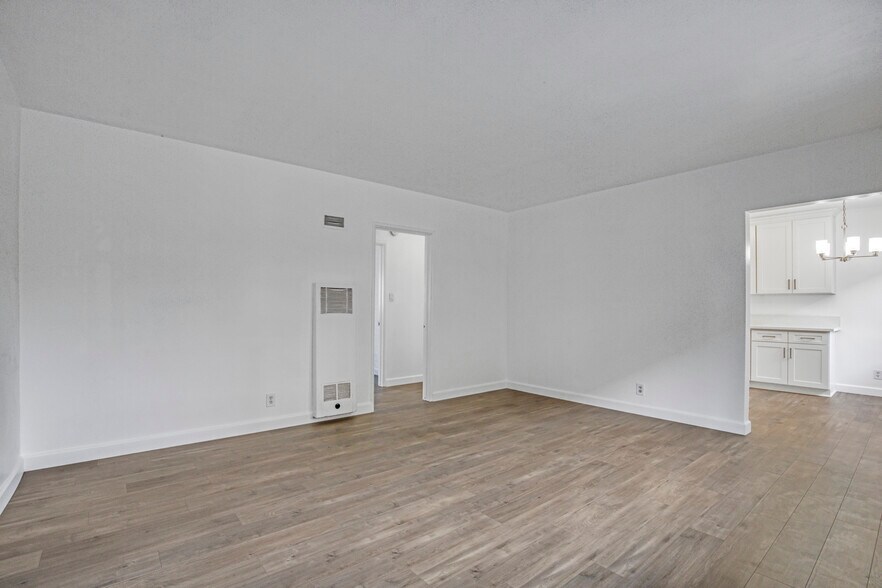 More Photos Of 5516 Virginia Ave, Los Angeles Multifamily For Sale