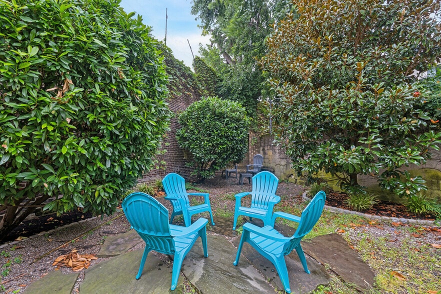 More Photos Of 2332-2338 Carpenter St, Philadelphia Apartments For Sale