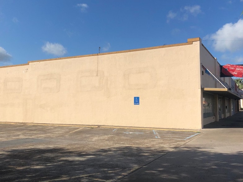 More Photos Of 270 N Sam Houston Blvd, San Benito Light Manufacturing For Lease