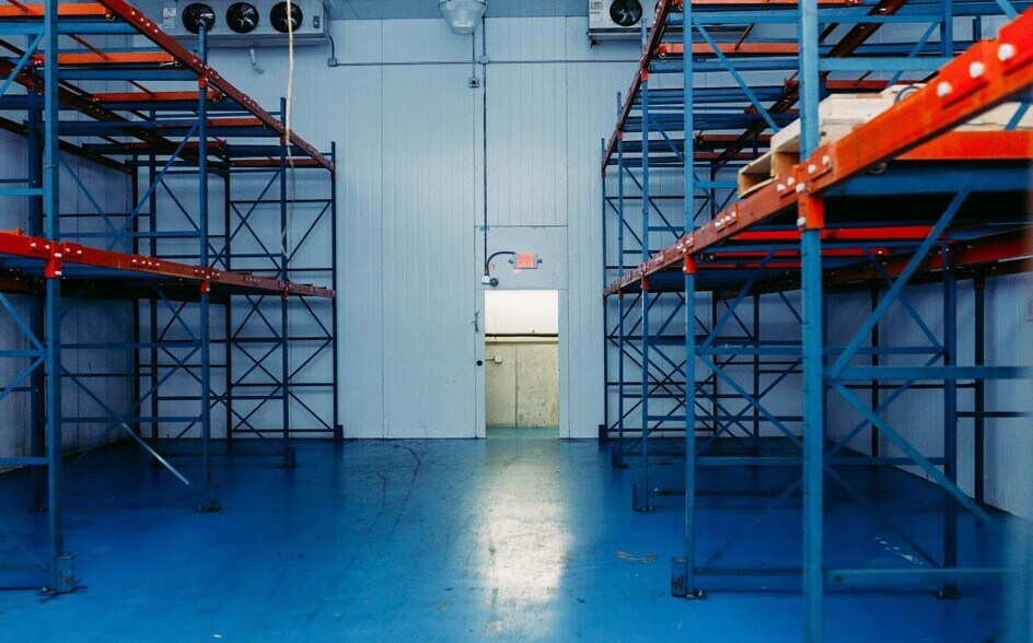 More Photos Of 4800 S Spoede Ln, Warrenton Refrigeration Cold Storage For Sale