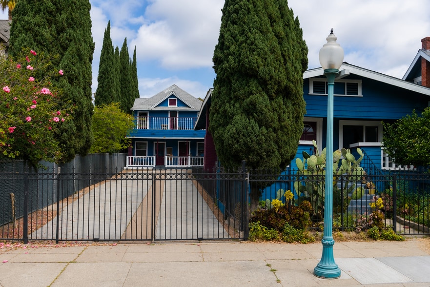 More Photos Of 2226-2228 Market St, San Diego Apartments For Sale