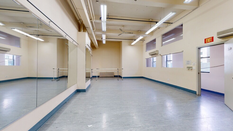 Photo of Pent Floor Ste PENT