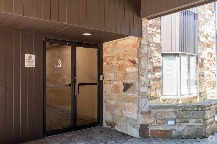 More Photos Of 615 Hope Rd, Eatontown Medical For Lease