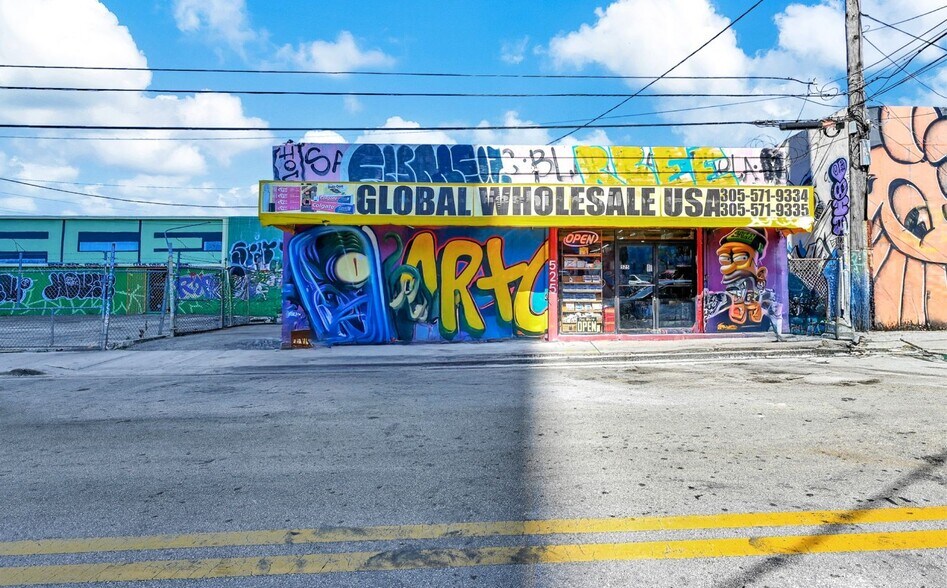 More Photos Of 525 NW 27th St, Miami Freestanding For Lease