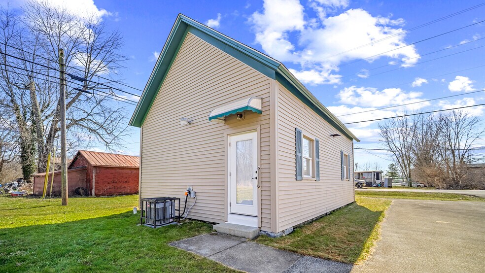 More Photos Of 3827 Greenbush West Rd, Mount Orab Specialty For Sale