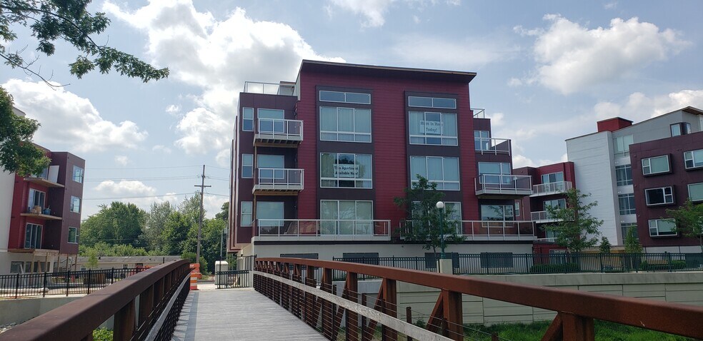 More Photos Of 119 E Lake Ave, Plymouth Apartments For Sale