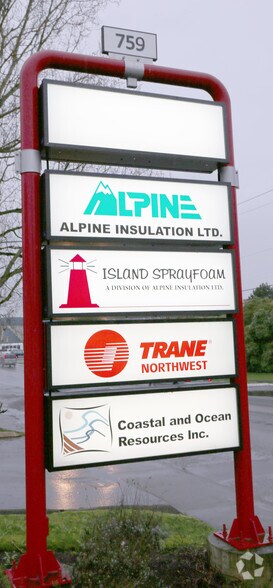 More Photos Of 759 Vanalman Ave, Saanich Service For Lease