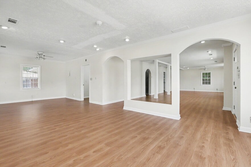 More Photos Of 5084 Lavista Rd, Tucker Office For Sale