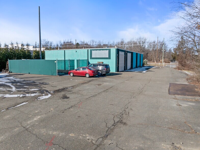 More Photos Of 2086 US Highway 130, North Brunswick Showroom For Sale