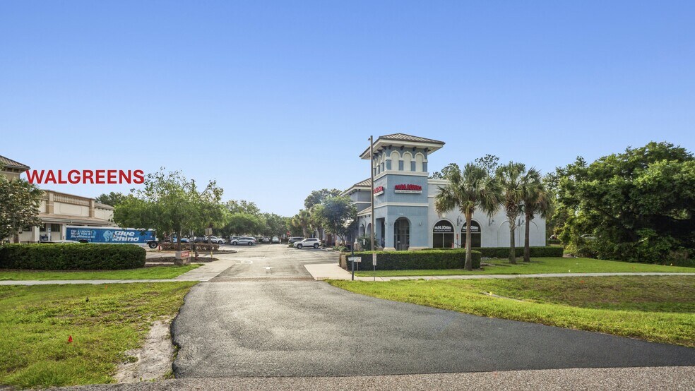 More Photos Of 7315 Winter Garden Vineland Rd, Windermere Unknown For Lease