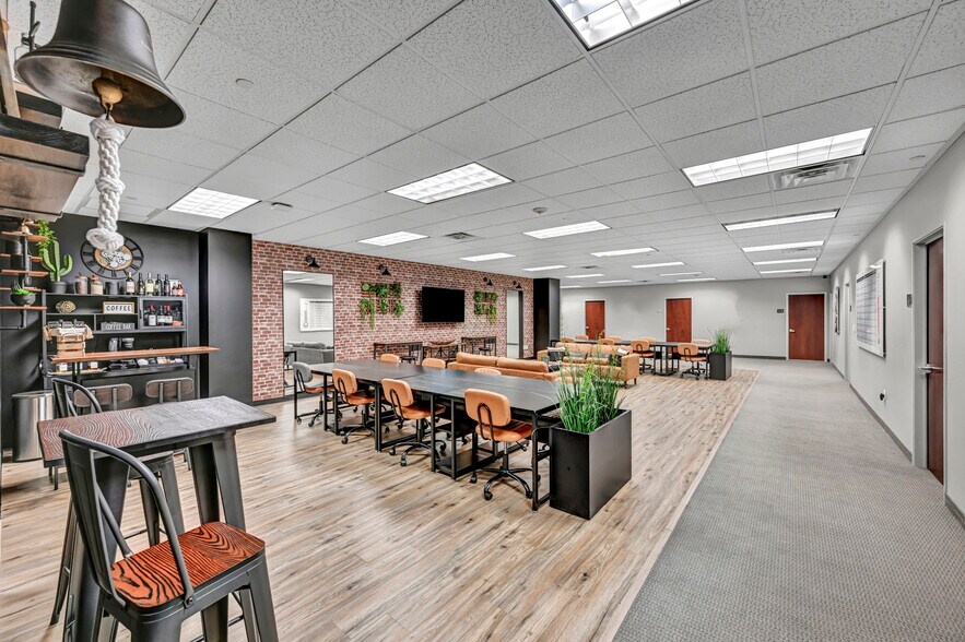 More Photos Of 10100 W Charleston Blvd, Las Vegas Medical For Lease