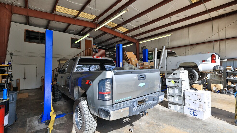 More Photos Of 2390 E International Speedway Blvd, Deland Freestanding For Lease