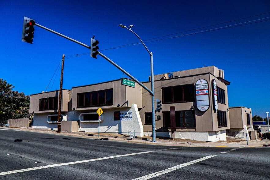 More Photos Of 900 N Cuyamaca St, El Cajon Office For Lease