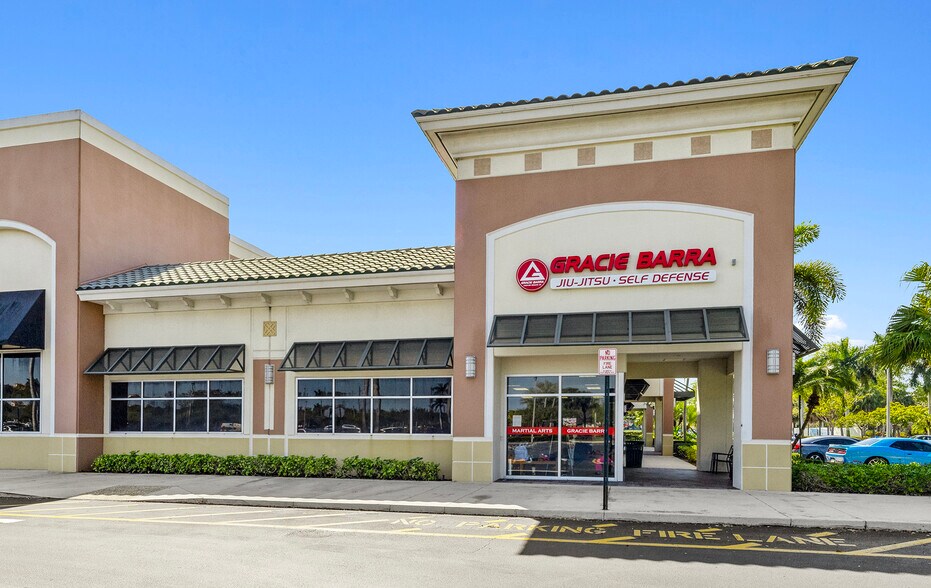 More Photos Of Sample Rd @ US 441, Coral Springs Unknown For Lease