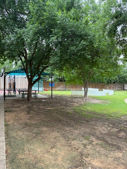 More Photos Of 6805 Colleyville Blvd, Colleyville Daycare Center For Lease