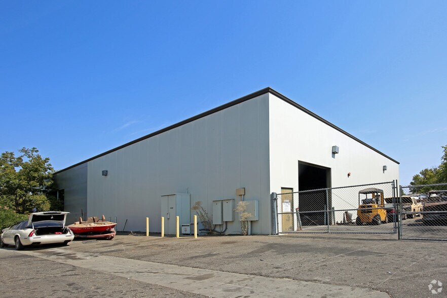 More Photos Of 4280 Pell Dr, Sacramento Warehouse For Lease