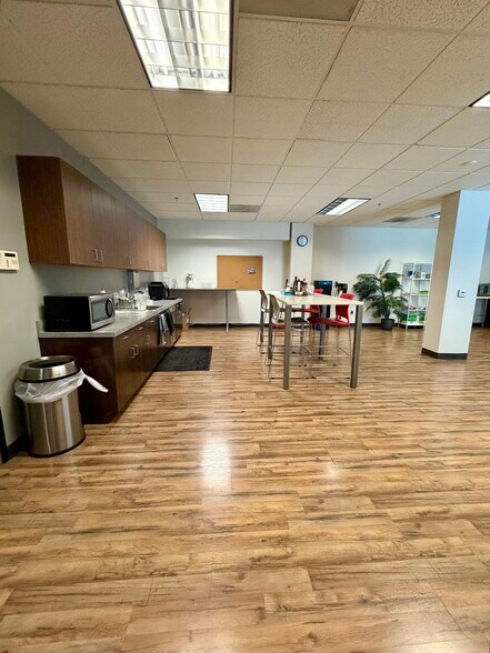 More Photos Of 1370 India St, San Diego Loft Creative Space For Lease