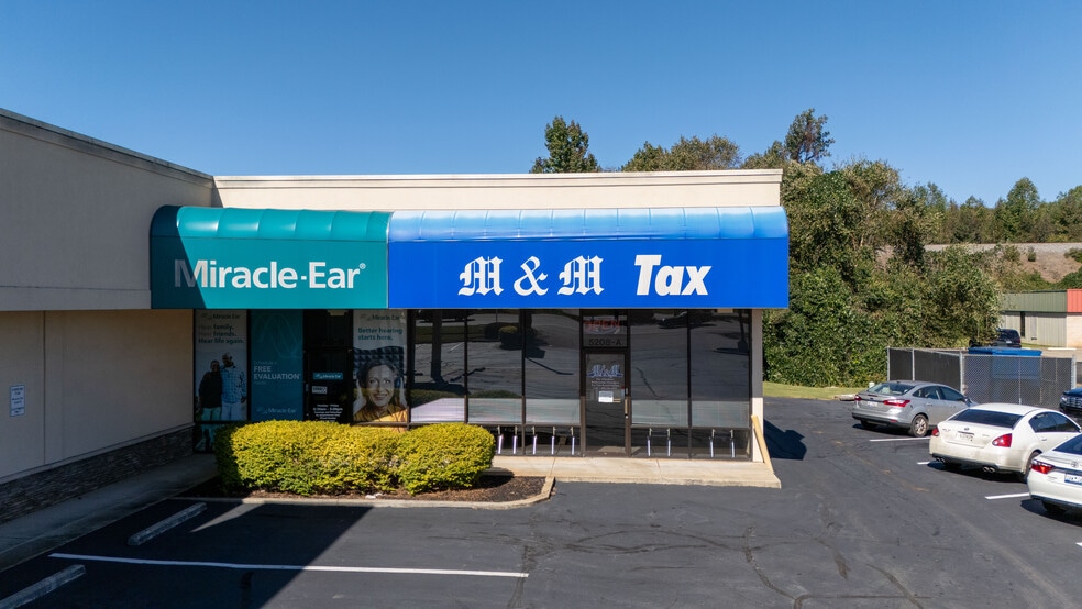 More Photos Of 5208 Calhoun Memorial Hwy, Easley Freestanding For Lease