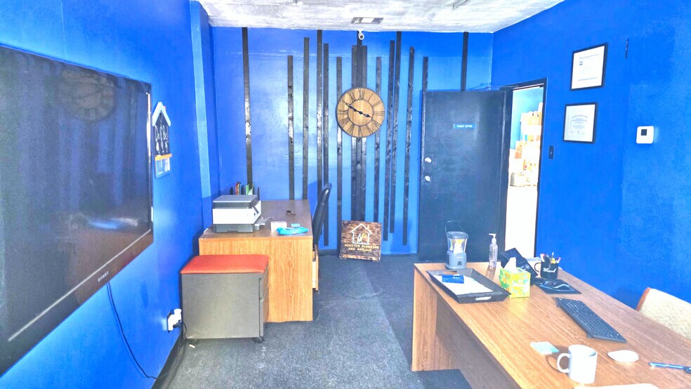 More Photos Of 6408 Del Rio St, Houston Storefront Retail Office For Sale