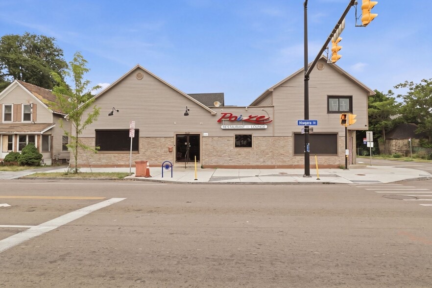 More Photos Of 2081 Niagara St, Buffalo Restaurant For Sale