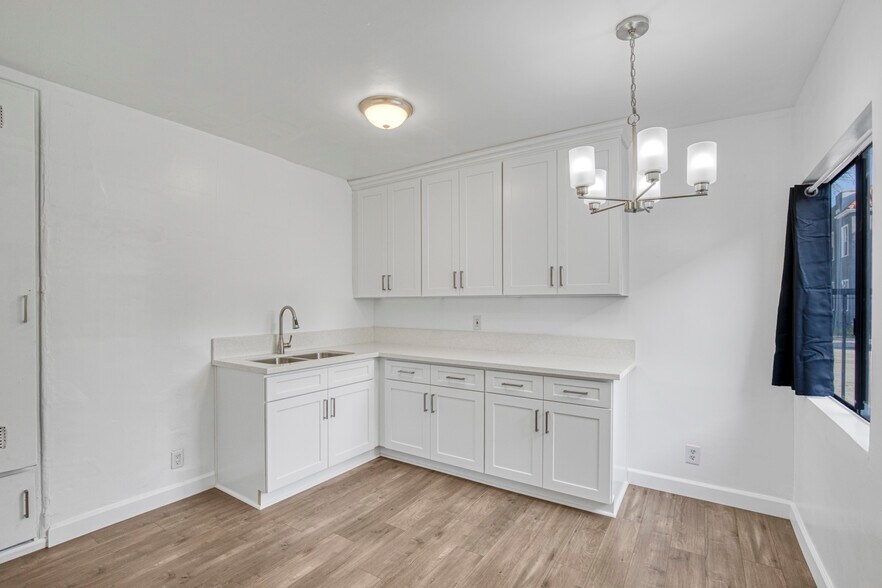 More Photos Of 5516 Virginia Ave, Los Angeles Multifamily For Sale