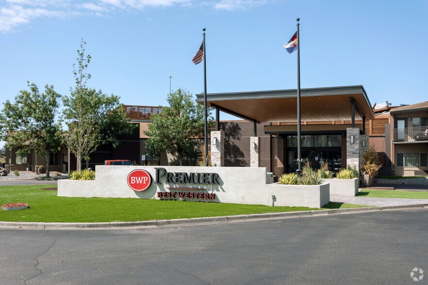 Primary Photo Of 4411 Peoria St, Denver Hotel For Sale