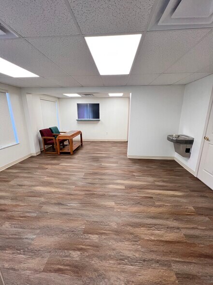 More Photos Of 2520 US-19, Holiday Office Residential For Lease