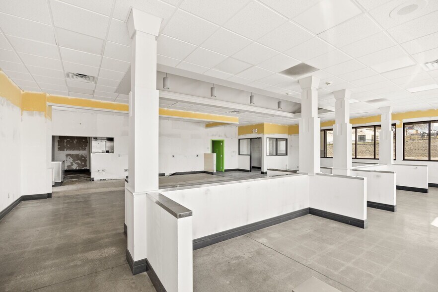 More Photos Of 3114 N Belt Hwy, Saint Joseph Fast Food For Sale