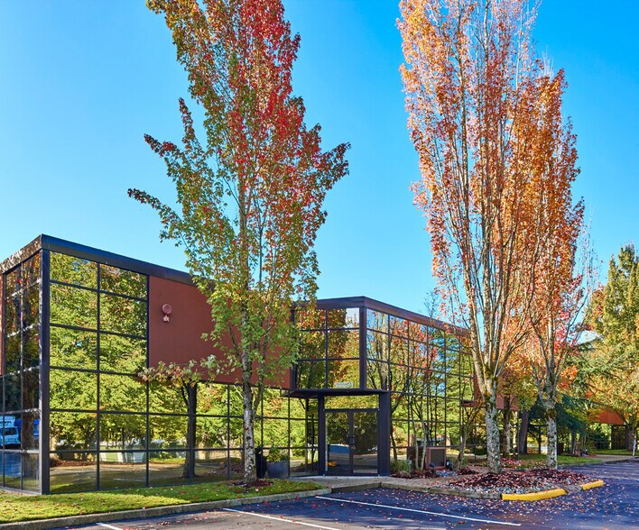 More Photos Of 8561-8575 Willows Rd NE, Redmond Unknown For Lease