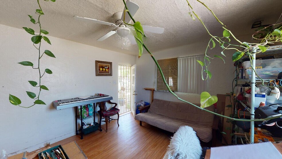 More Photos Of 220 Princeton Dr, Albuquerque Apartments For Sale
